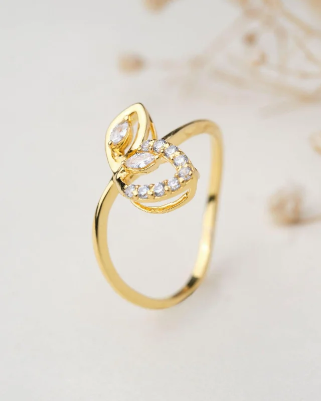 Gleamig 18Kt Gold & Diamond Ring