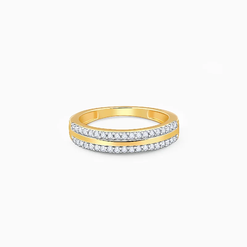 Gold Relucire Diamond Ring