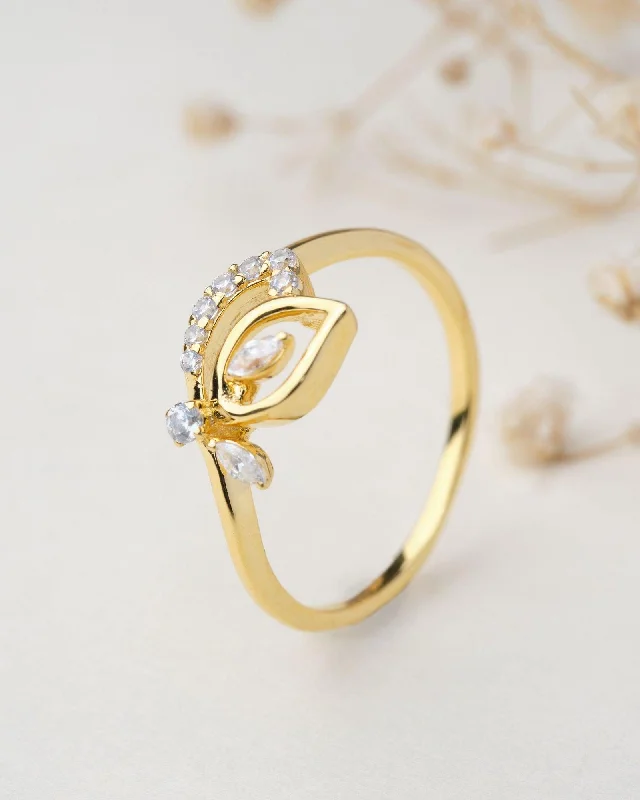 Sparkle Dewdrops 18Kt Gold & Diamond Ring